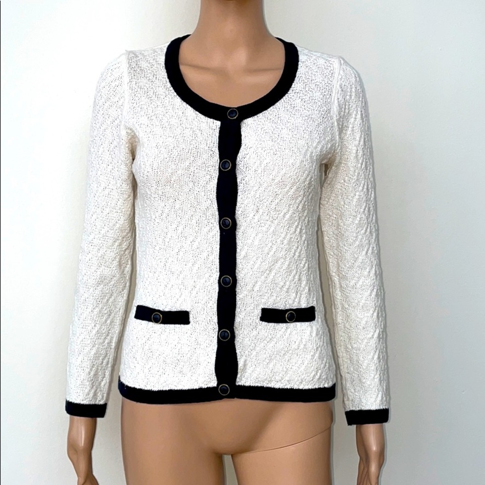 AIDA CREAM NAVY TRIM BUTTON SWEATER, S